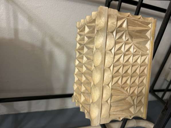 Шкатулка резная