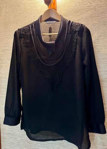 Блузка нарядная-48-50 в Москве