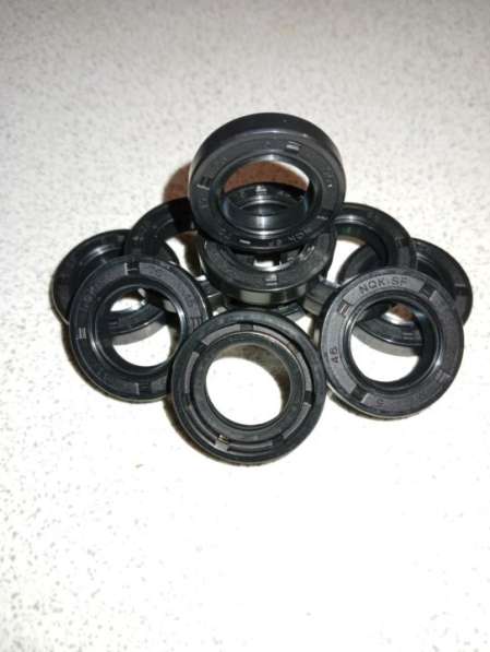 Сальники коленвала