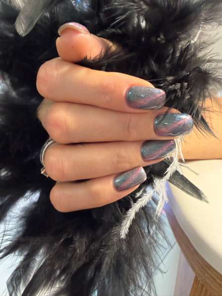 Маникюр педикюр