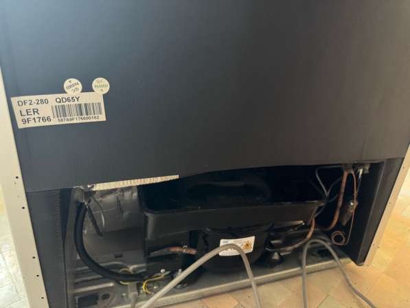 Холодильник как новый в Москве