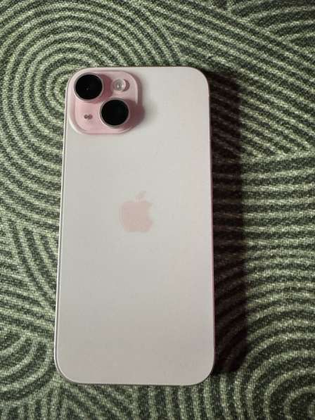 IPhone 15, 128 gb pink