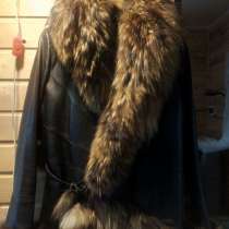 Куртка кожаная с меховой подстежкой и юбкой, в Красноярске