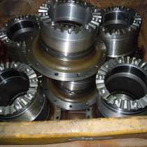 Катки, натяжные и ведущие колеса на бульдозера ЧТЗ в Туле, в Туле