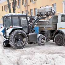 Вывоз и уборка снега трактором с щеткой, в Нижнем Новгороде