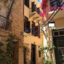 Трехэтажный традиционный дом на продажу, центр, Ханья, Крит, в г.Ханья