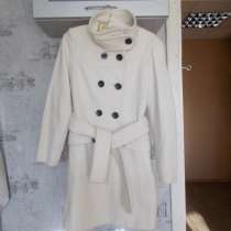 Продам теплое, красивое пальто, в Нижнем Новгороде