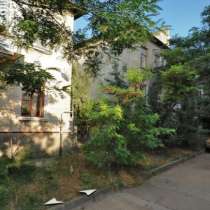 Недорогая квартира в тихом зеленом районе города, в Севастополе