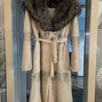 Шуба из натурального меха бобрик и чернобурка, в Оренбурге