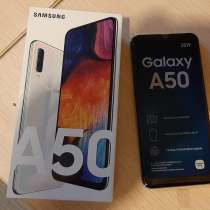 Телефон Samsung A50 64 GB новый, в Москве