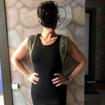 2 очень красивых платья, в Вологде