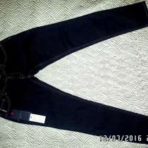 Продам новые джинсы ARMANI р-р 44-46 (W29), в Омске