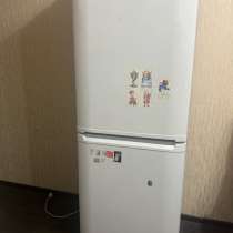 Продам холодильник, в Сургуте