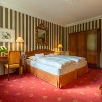 Отель четыре звезды, в Баден-Бадене, в Санкт-Петербурге