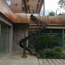 Изготовление лестниц, металлоконструкций, в Москве