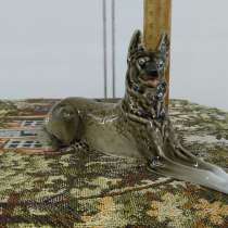 Фарфоровая статуэтка СССР. Немецкая овчарка ЛФЗ, в Москве