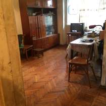 В Кропоткине по ул. Красной 2-комн. квартира 49 кв. м. 2/5, в Краснодаре