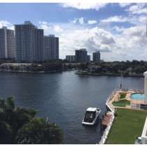 Квартира в Халландейле с панорамными видами, в г.Hallandale Beach