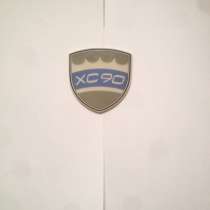 Задняя эмблема XC90 на багажник Volvo, в Москве