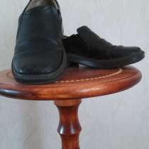 Продаю туфли на мальчика чёрные, размер 33, в Йошкар-Оле