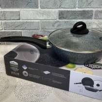 Сковорода антипригарным покрытием 28 см с крышкой новая, в Оренбурге